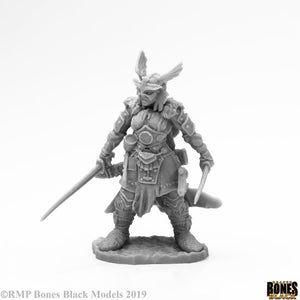 Reaper 44123: Frost Giant Heroine - Bones Black Plastic Miniature